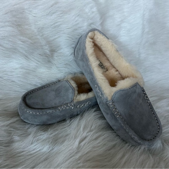 UGG Gray Sheepskin Ansley Slippers - Picture 2 of 5